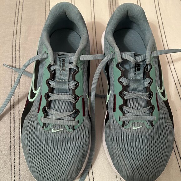 Women's Nike Downshifter 13 Running Sneakers Size 8 - Picture 1 of 7